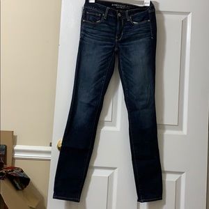 Dark wash American Eagle straight jeans
